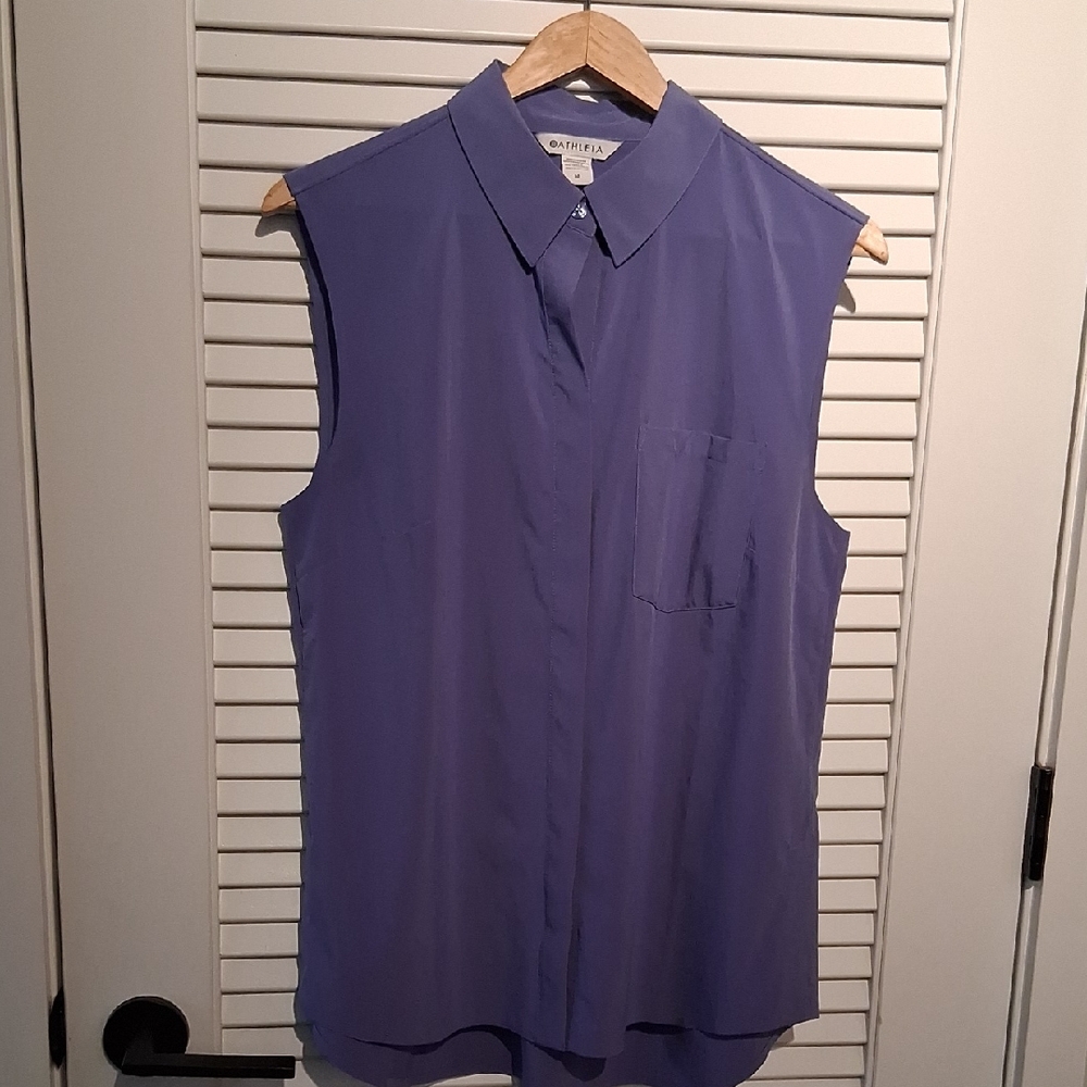 Athleta Urbanite Medium Sleeveless Women's Button Down Blue Iris Shirt